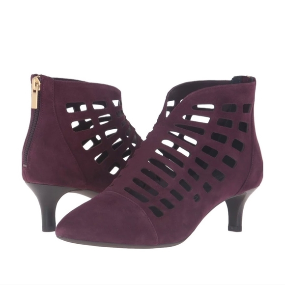 Rockport Total Motion Suede Kalila Cutout Booties in Dark Vino Size 8 - Picture 1 of 16